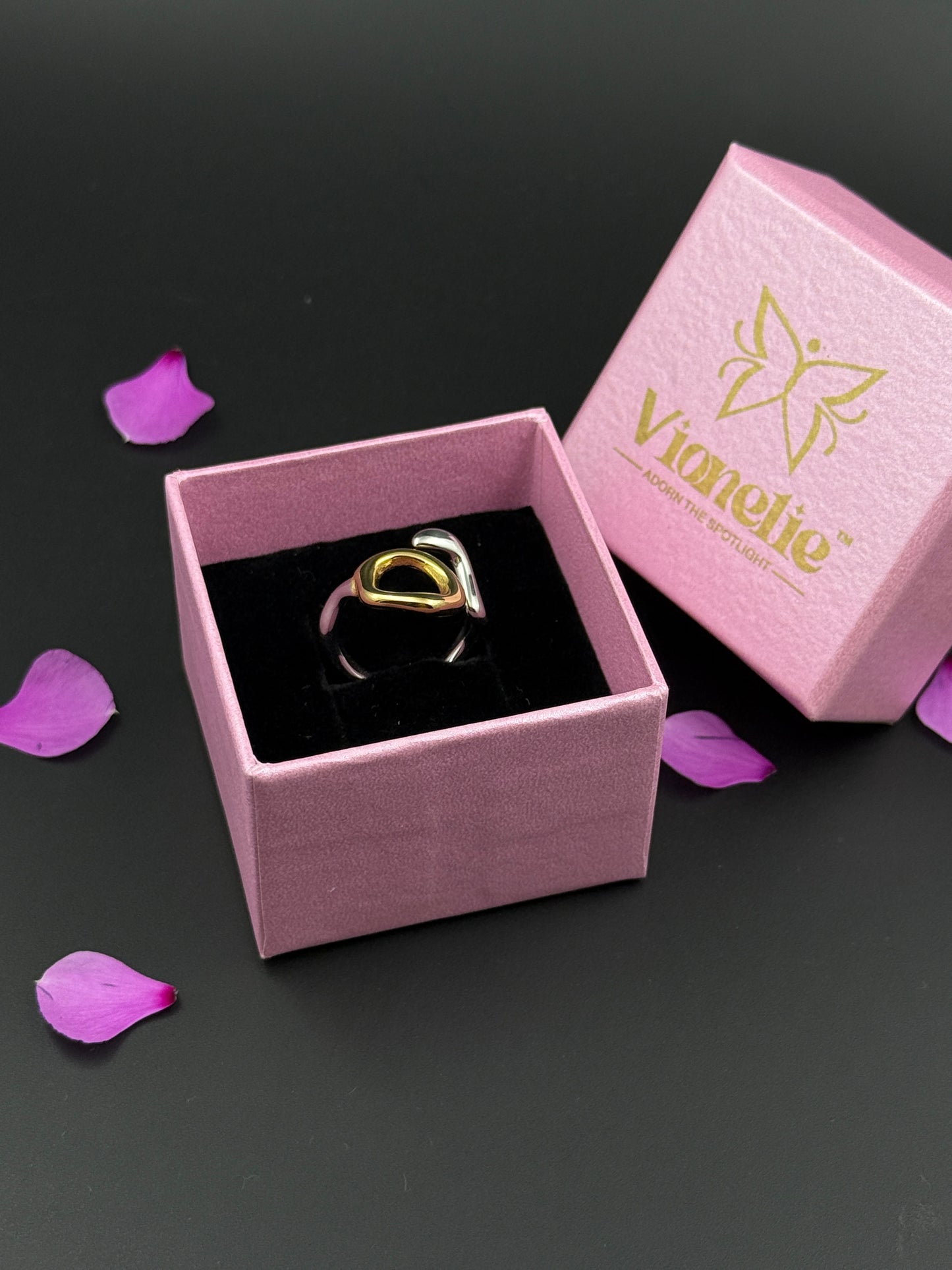 Exquisite Dual Toned Serpent Ring