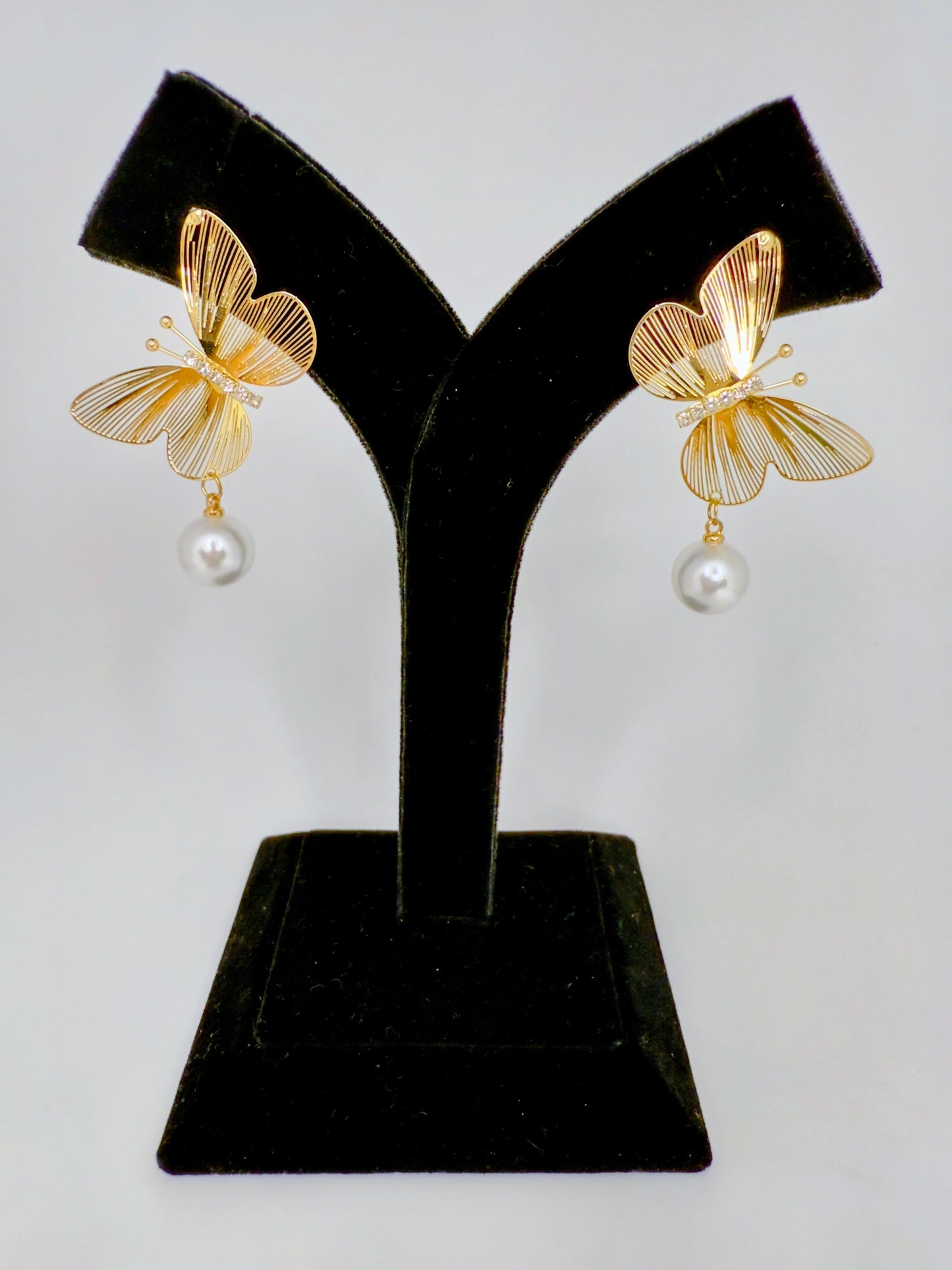 Blingy Pearl Butterfly Earrings