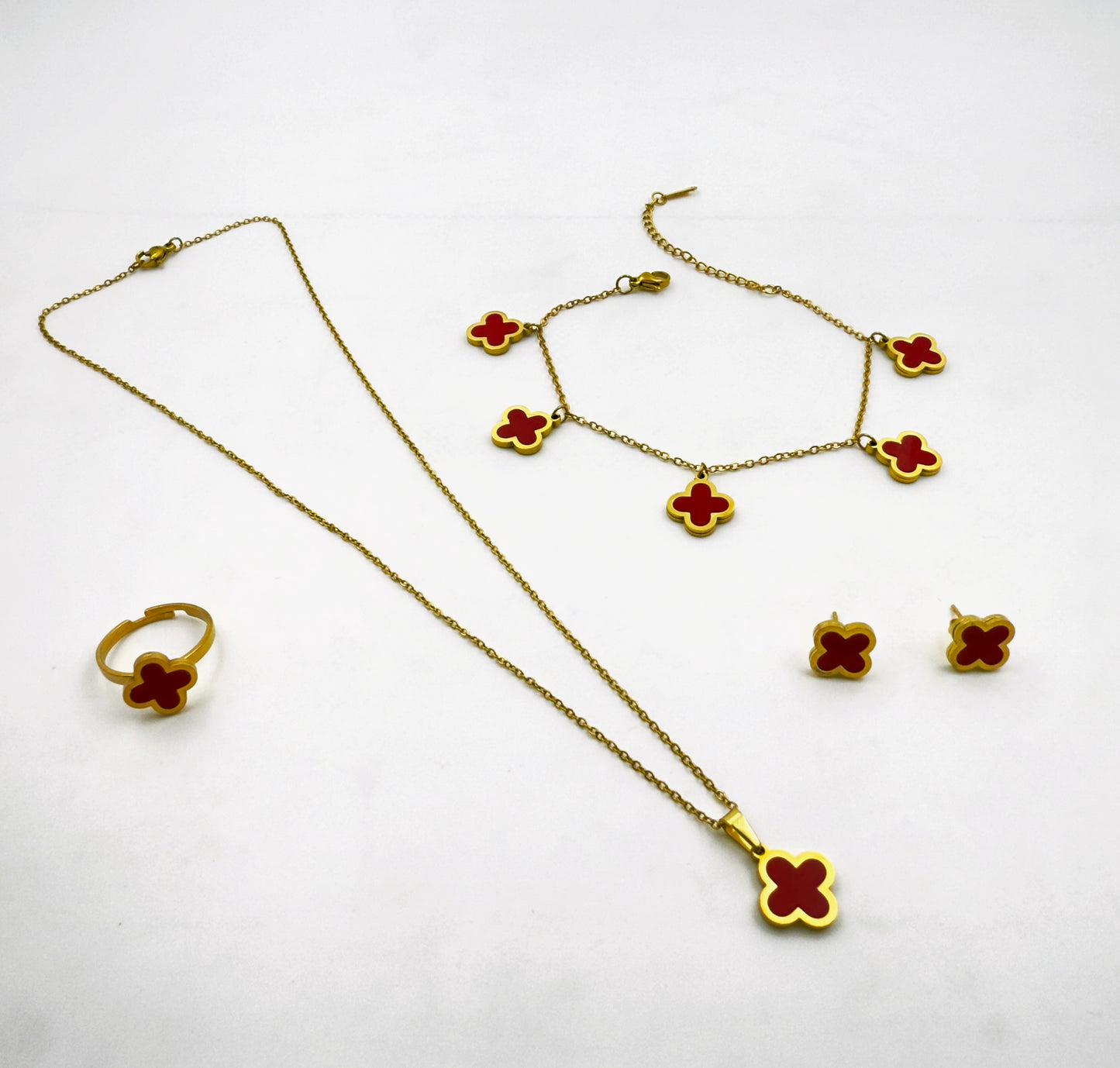 Scarlet Beauty Clover Set