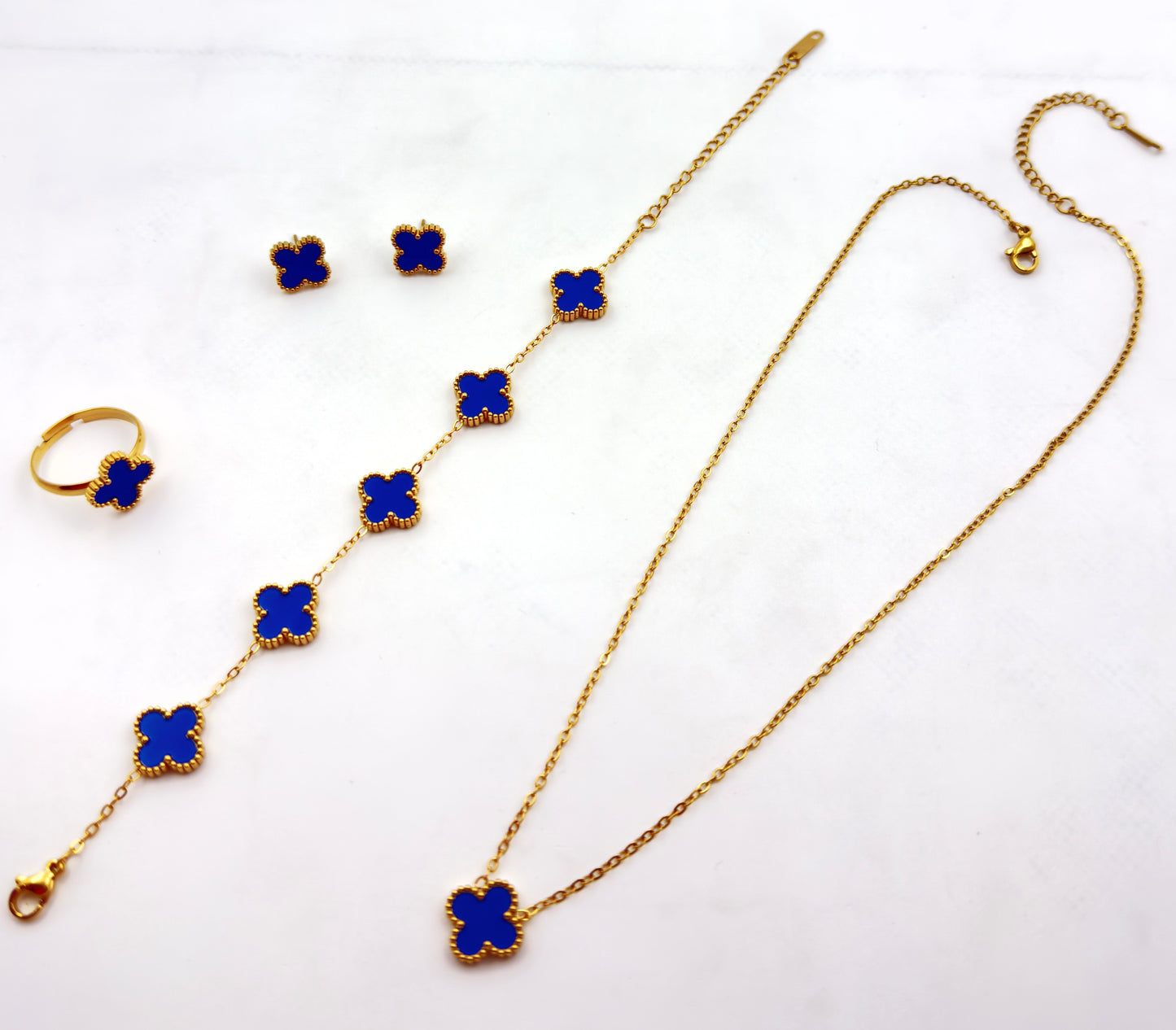 Blue Bloom Clover Set