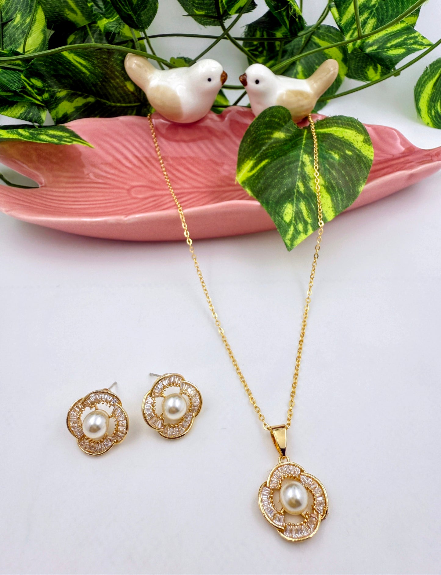 Pearl Radiance Set