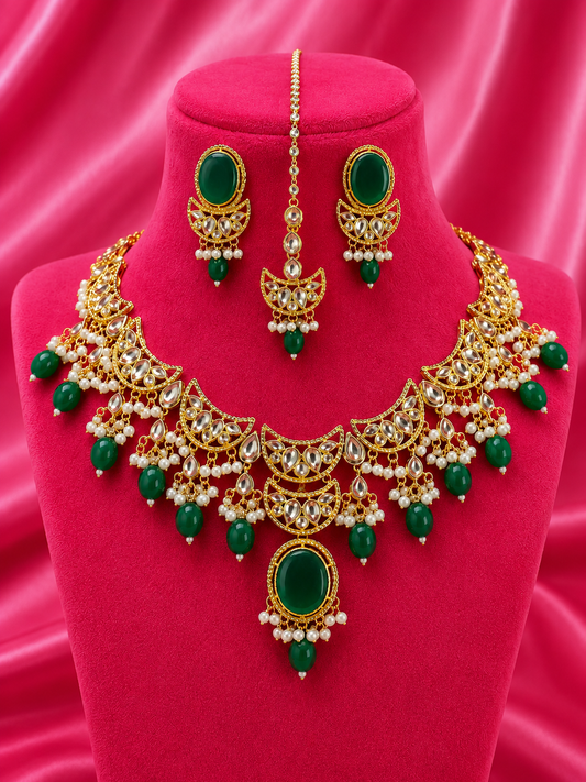 Enchanted Emerald Kundan Set
