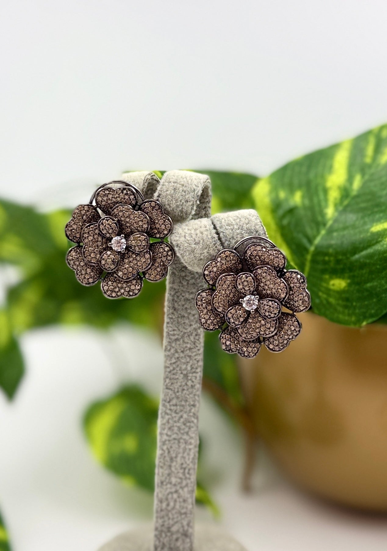 Amber Flora Shine Studs