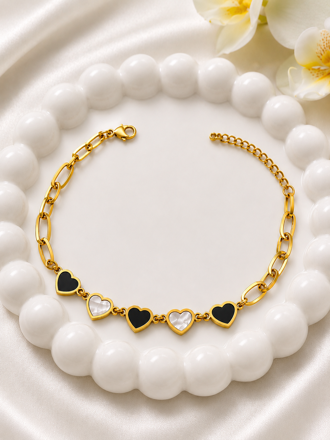 Black & White Hearts Bracelet