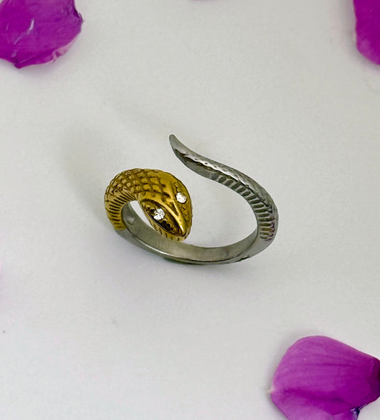 Crystal Eyed Serpent Ring