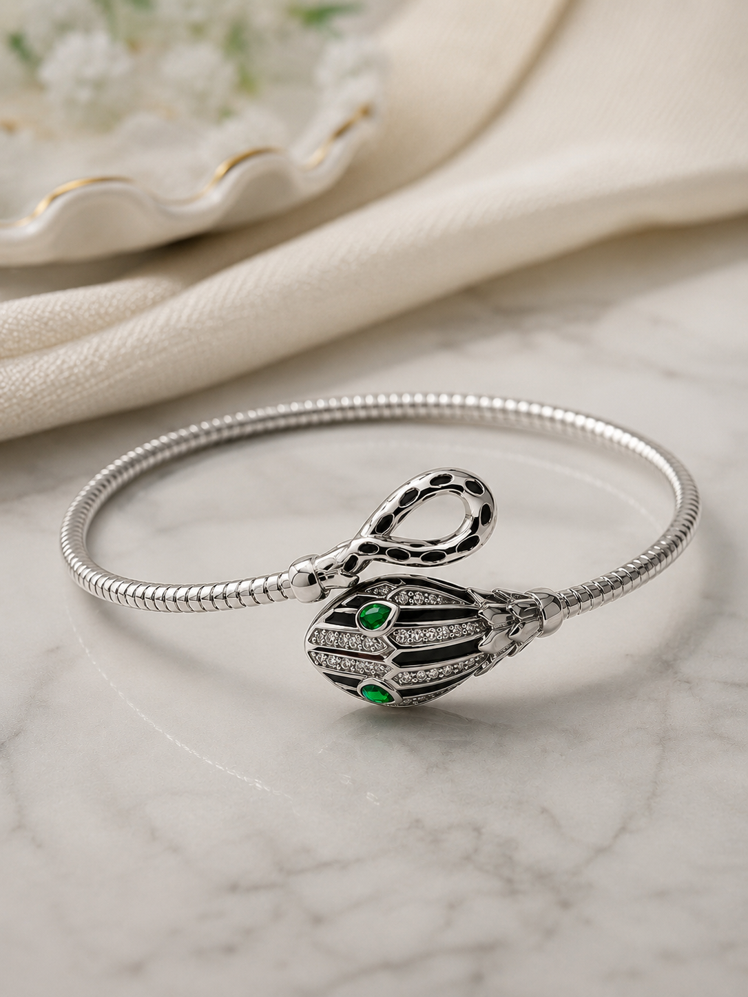 Dainty Serpentine Bracelet