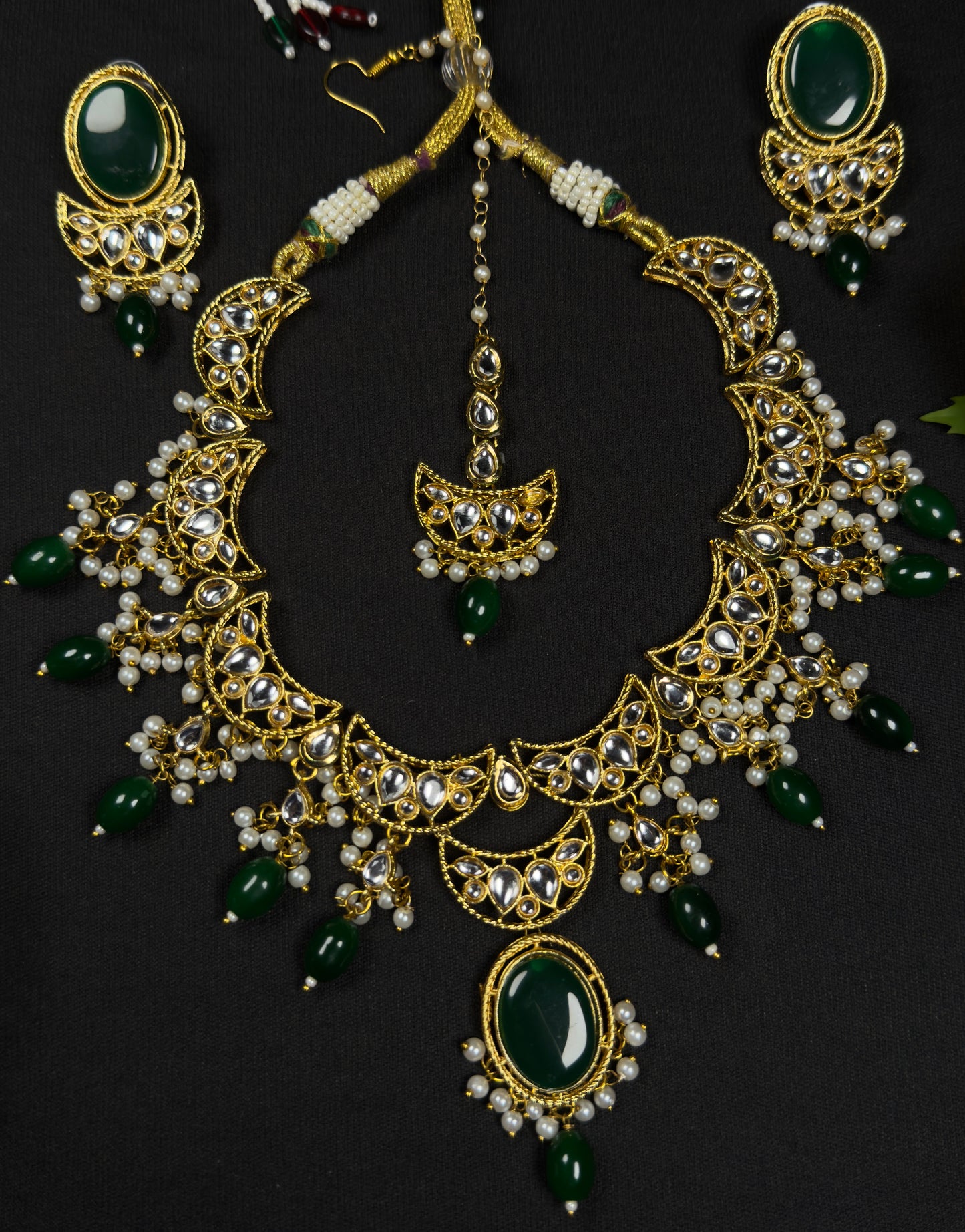 Enchanted Emerald Kundan Set