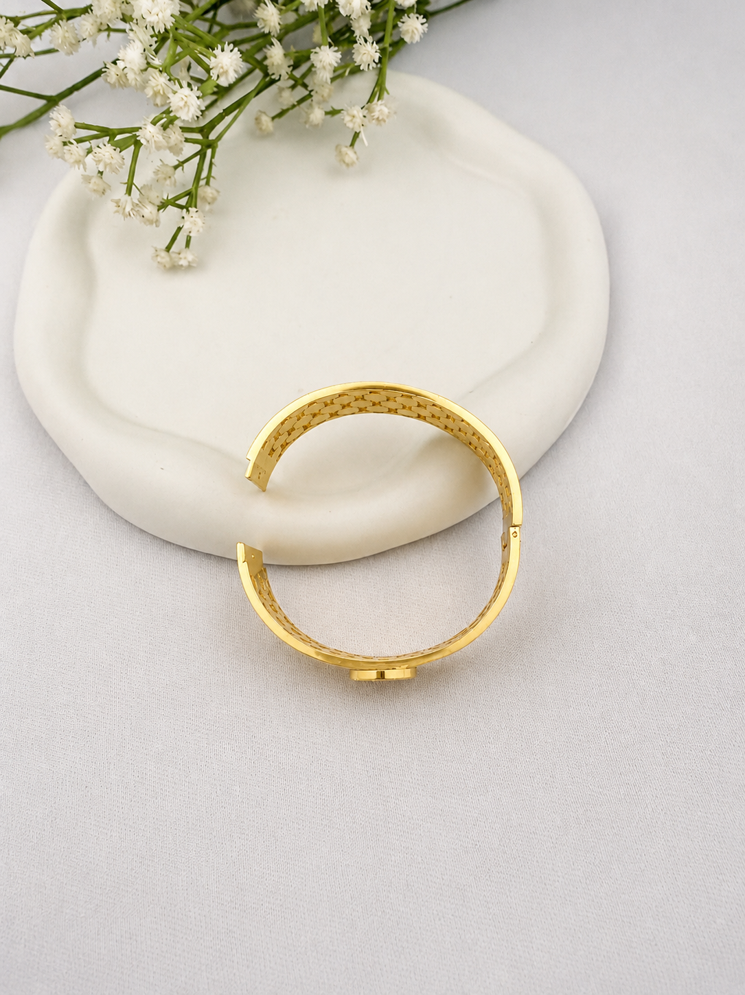 Équité Buckle Bracelet