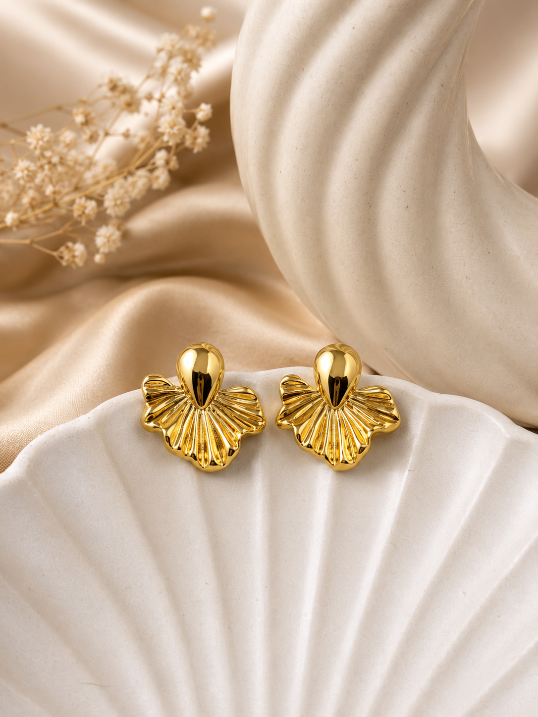 Gilded Fan Studs