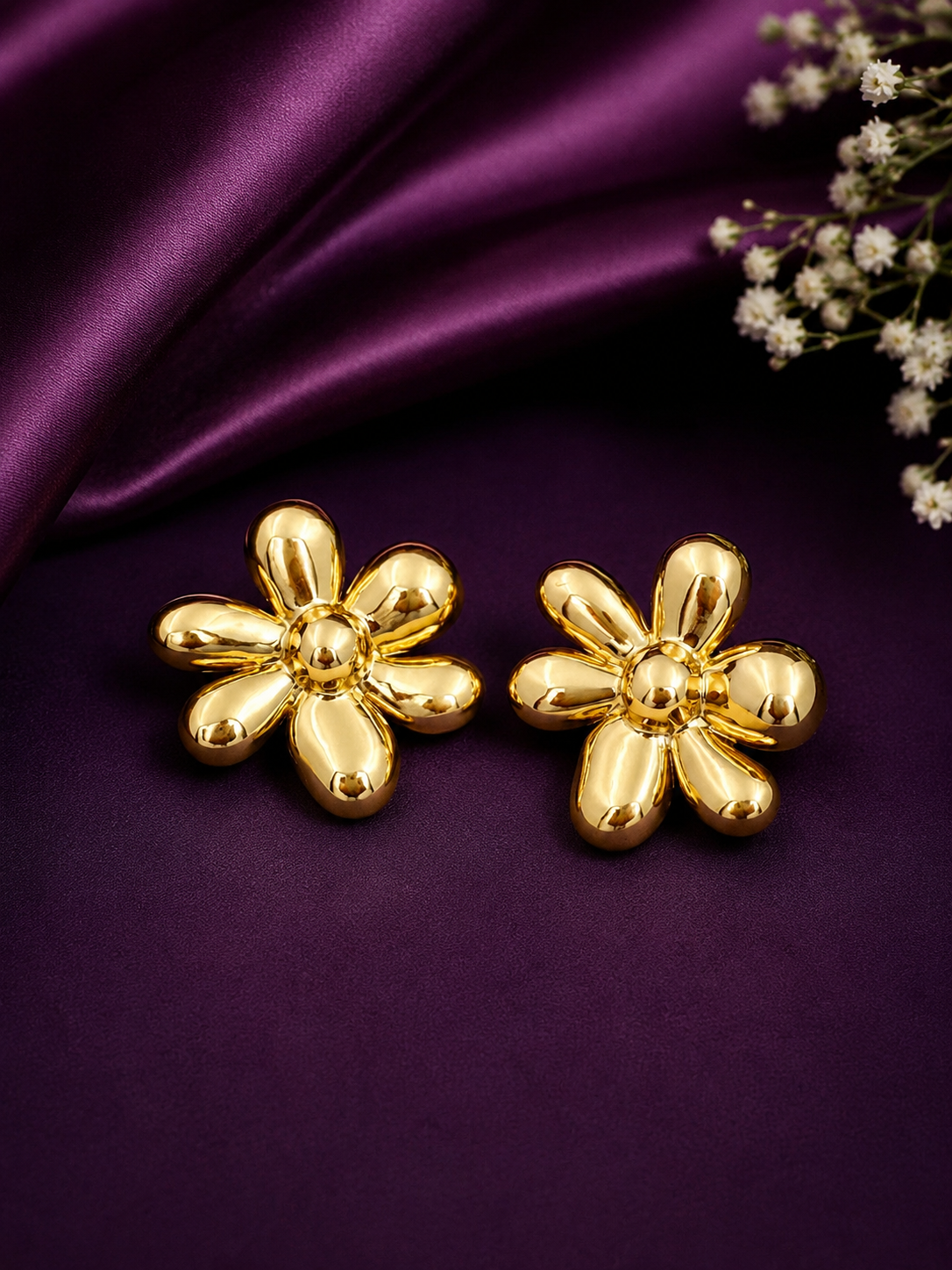 Golden Daisy Studs