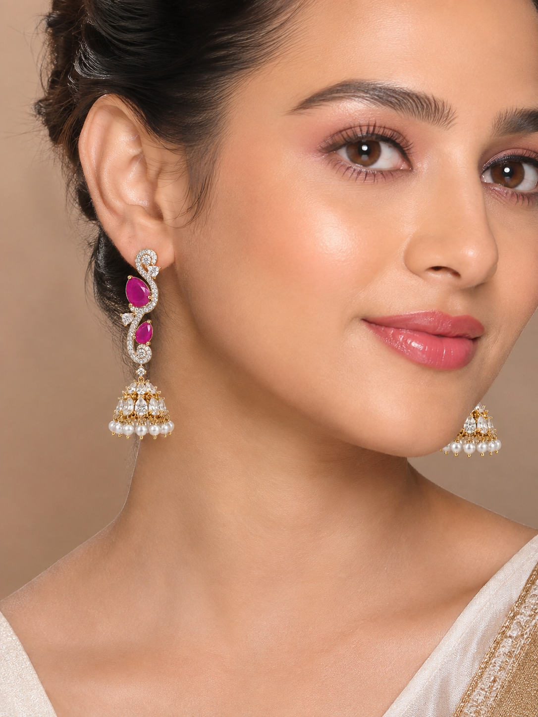 Gulnaar Shobha Jhumka