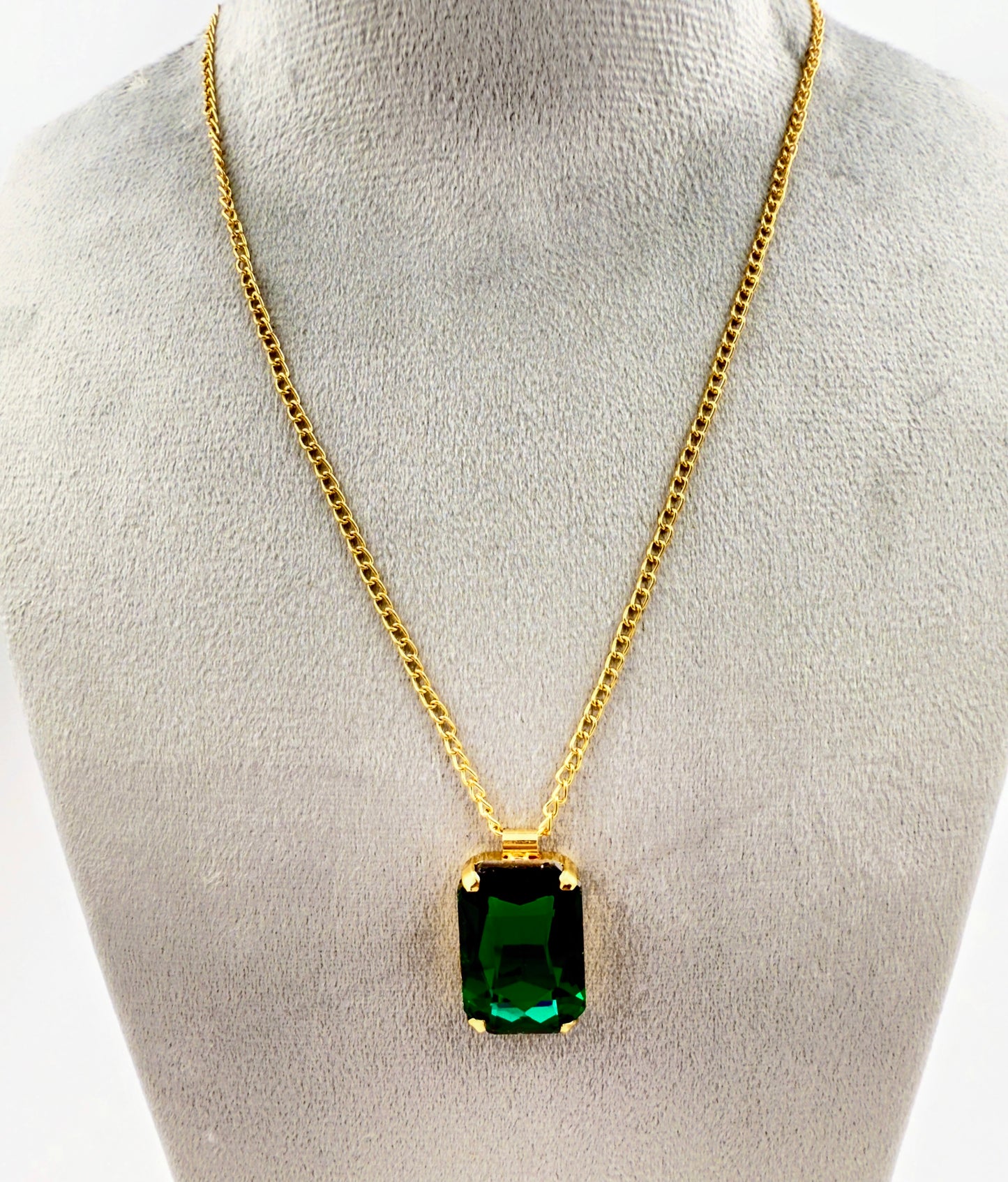 Verde Belle Necklace Set