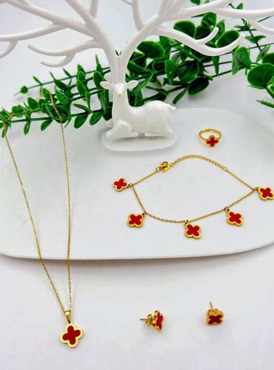 Scarlet Beauty Clover Set