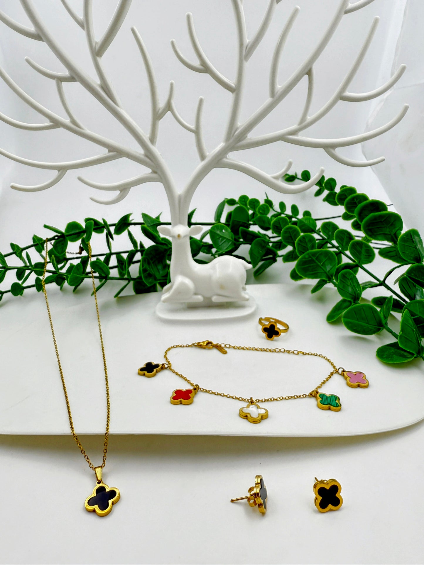 Lucky Parade Clover Set