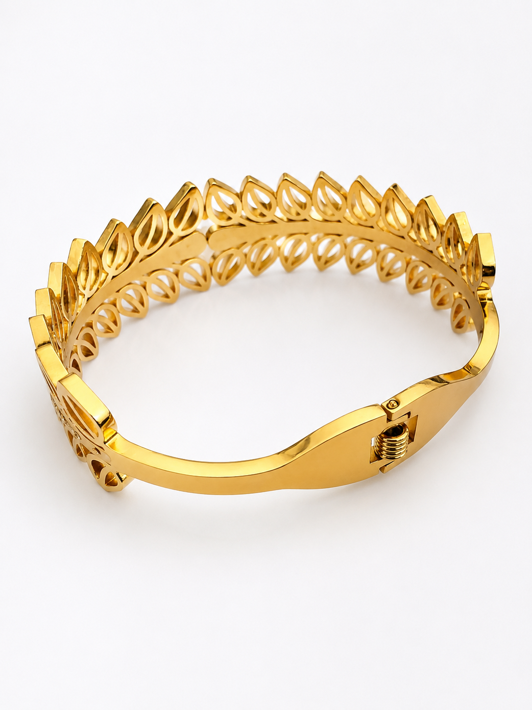 Imperial Laurel Statement Bracelet