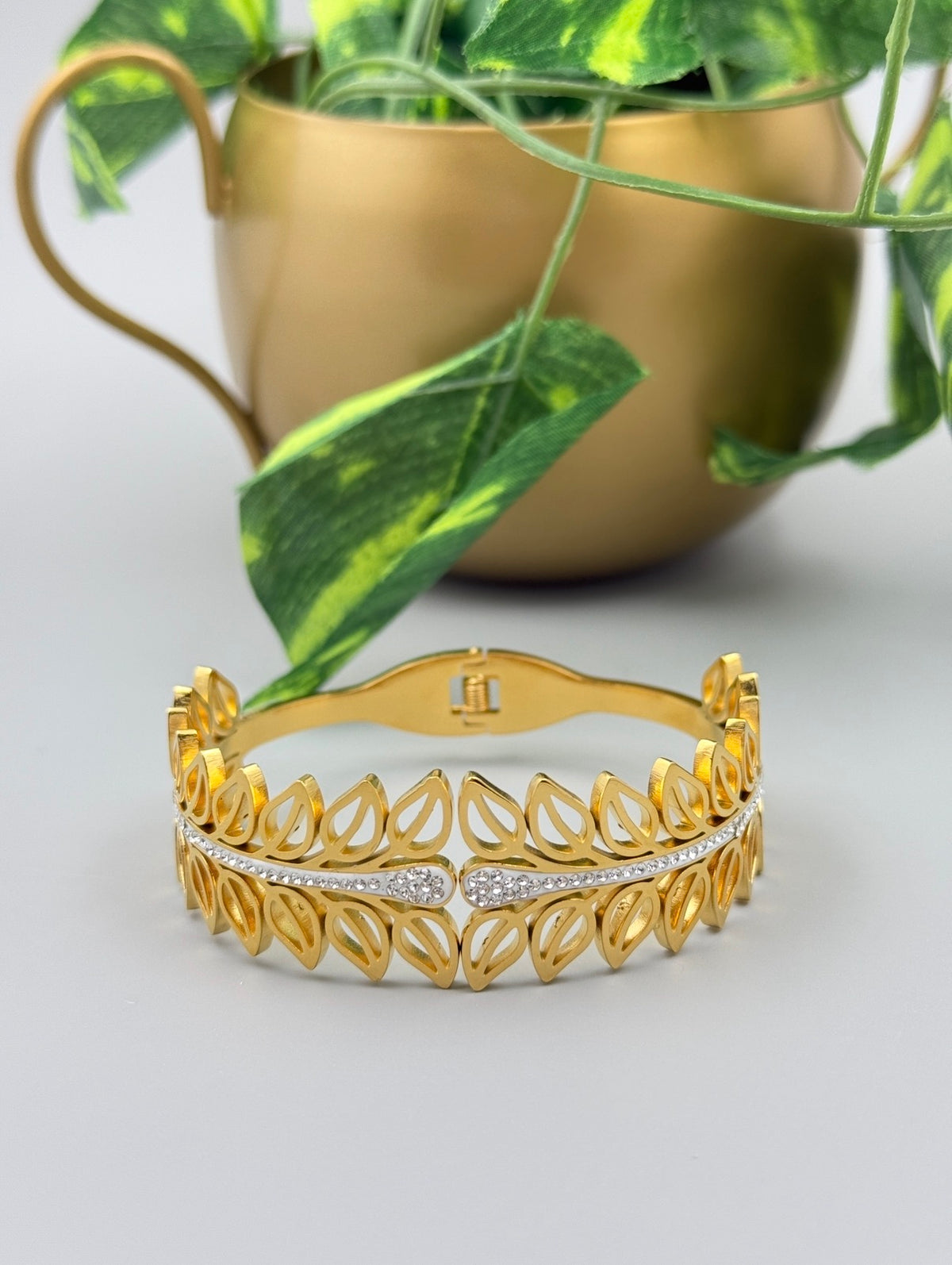 Imperial Laurel Statement Bracelet