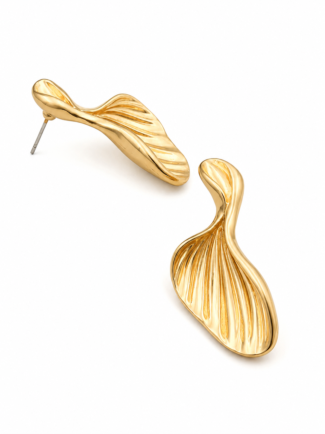 Maris Shell Earrings