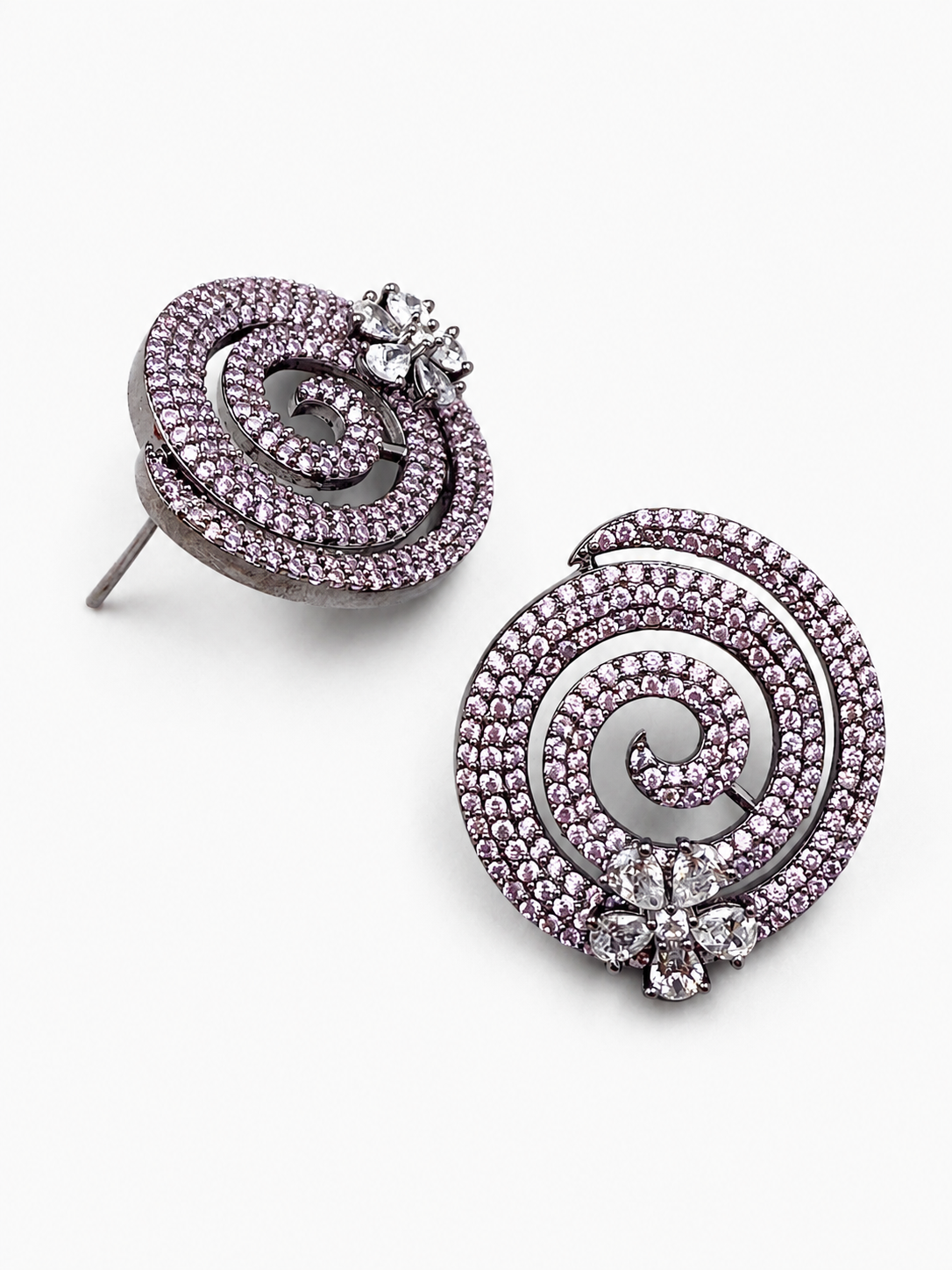 Royal Rouge Studs