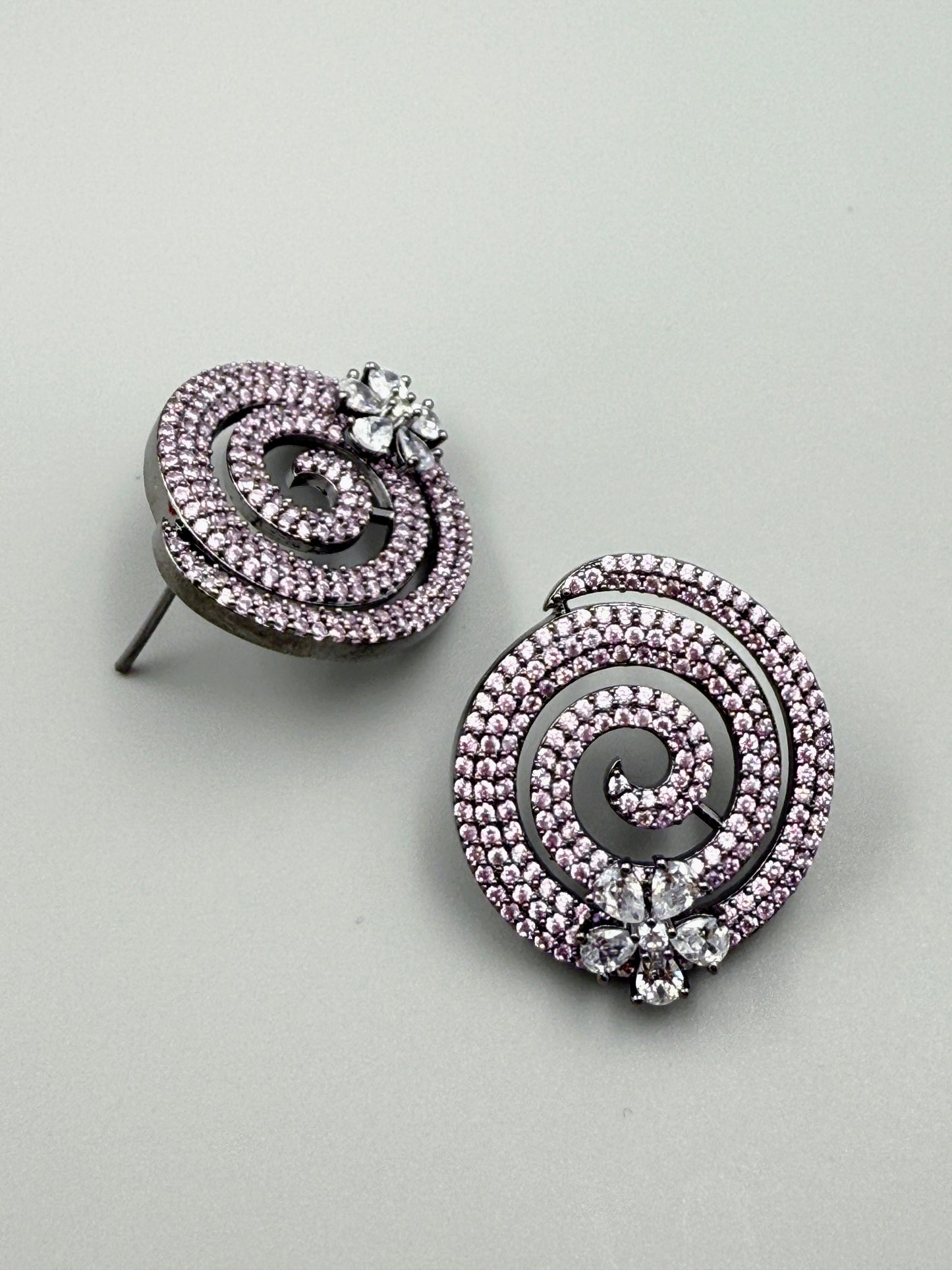 Royal Rouge Studs