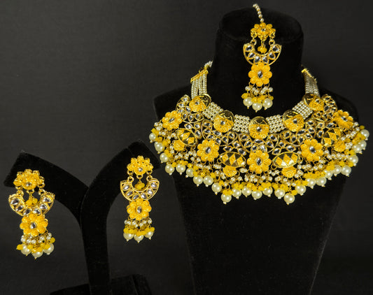 Sunshine Yellow Kundan Set