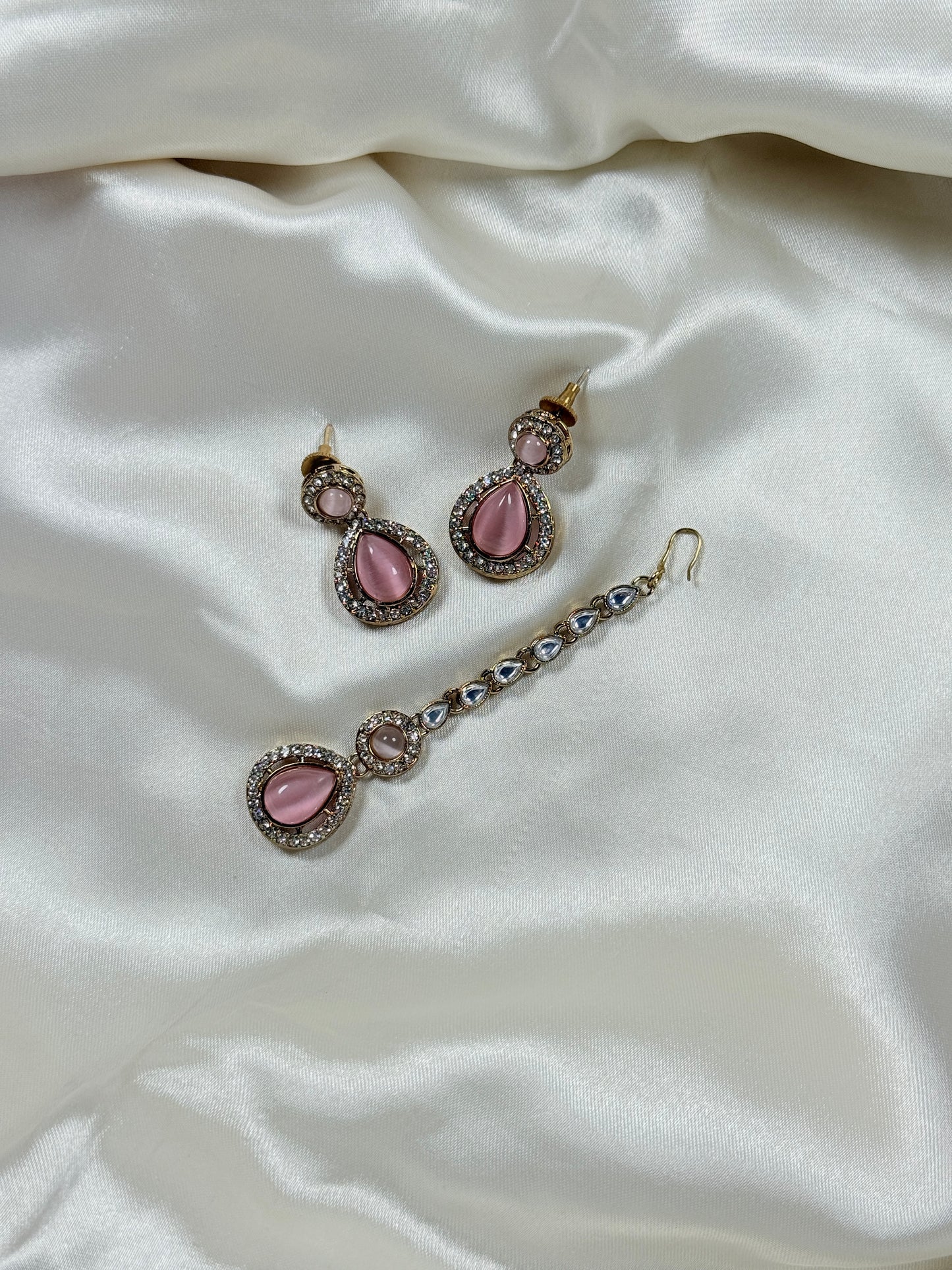 Rose Drops Necklace Set