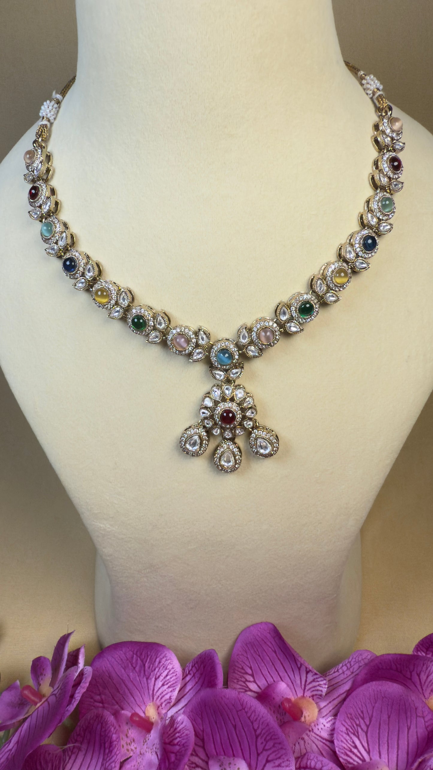 Vibrant Floral Necklace Set