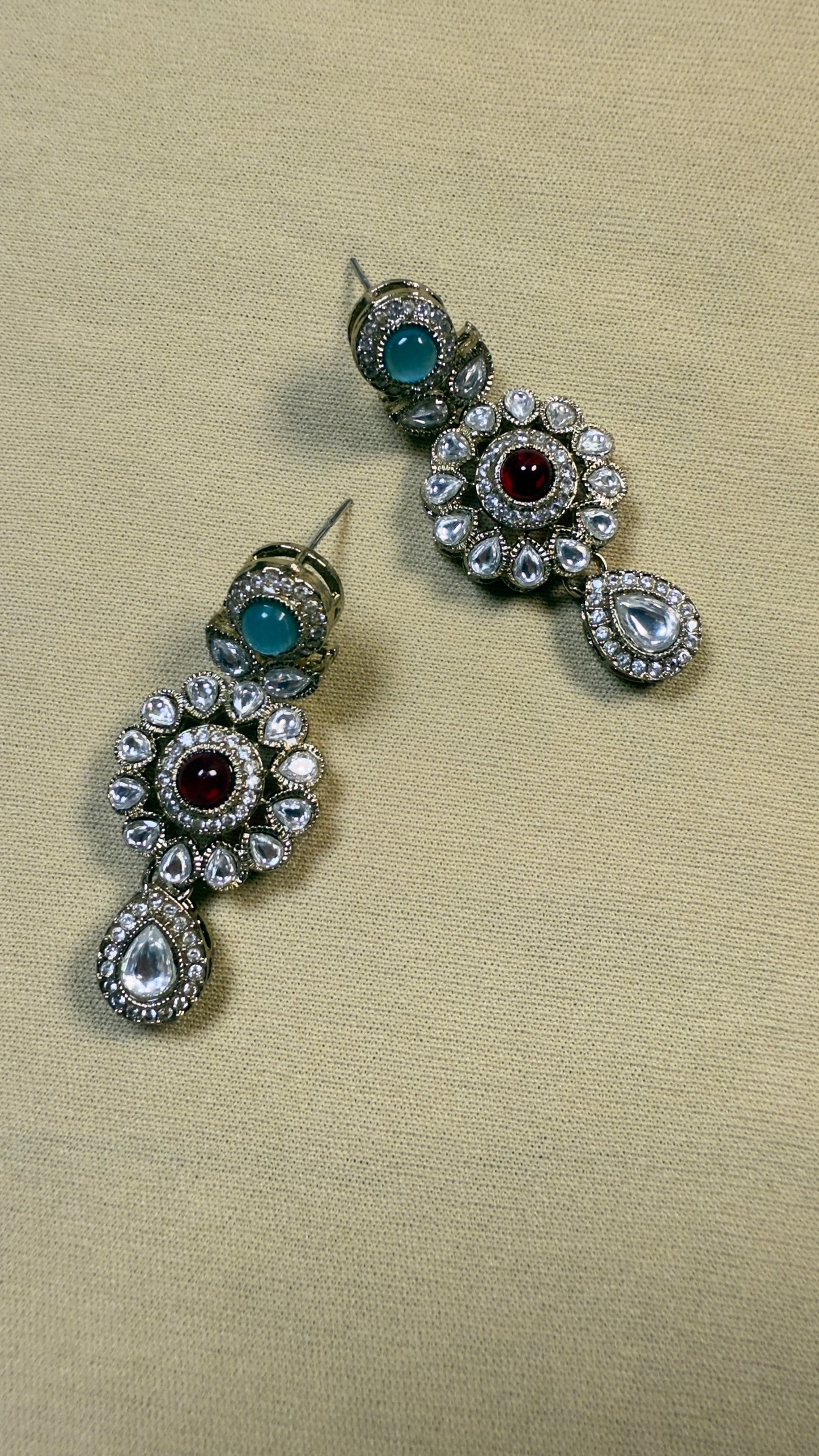 Vibrant Floral Necklace Set